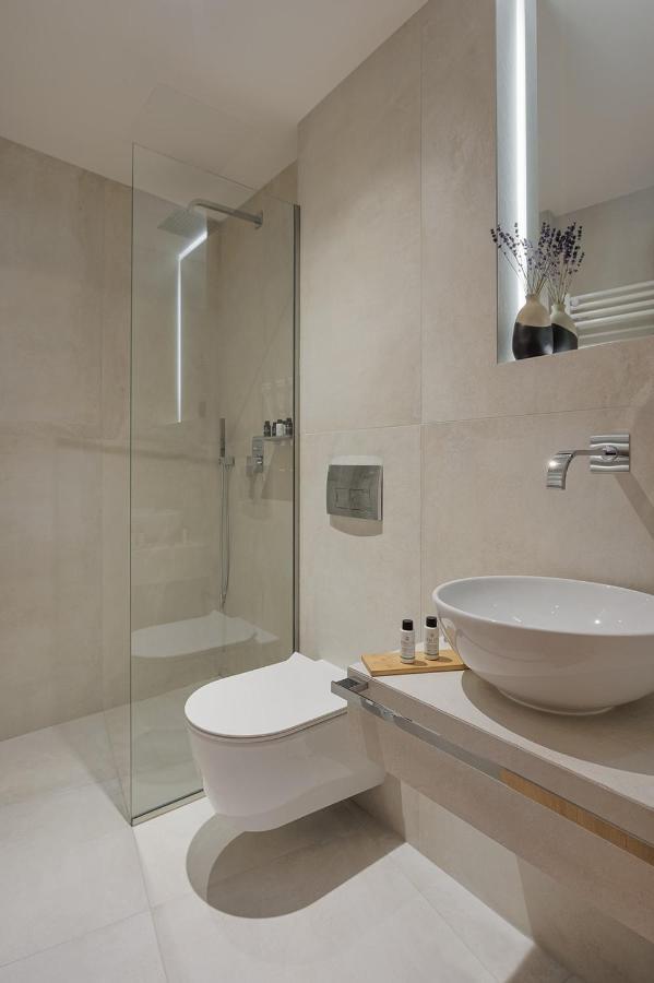 Petrou Suites يانينة المظهر الخارجي الصورة