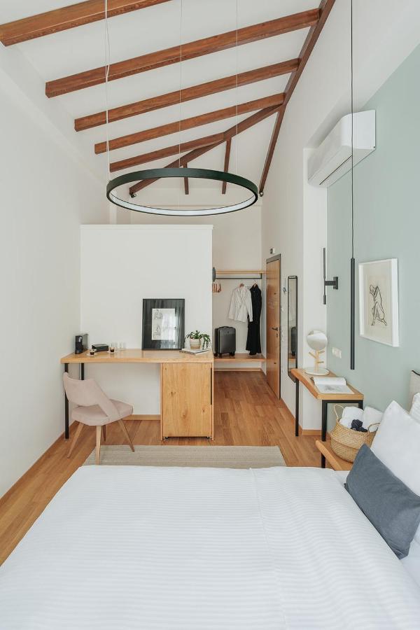 Petrou Suites يانينة المظهر الخارجي الصورة